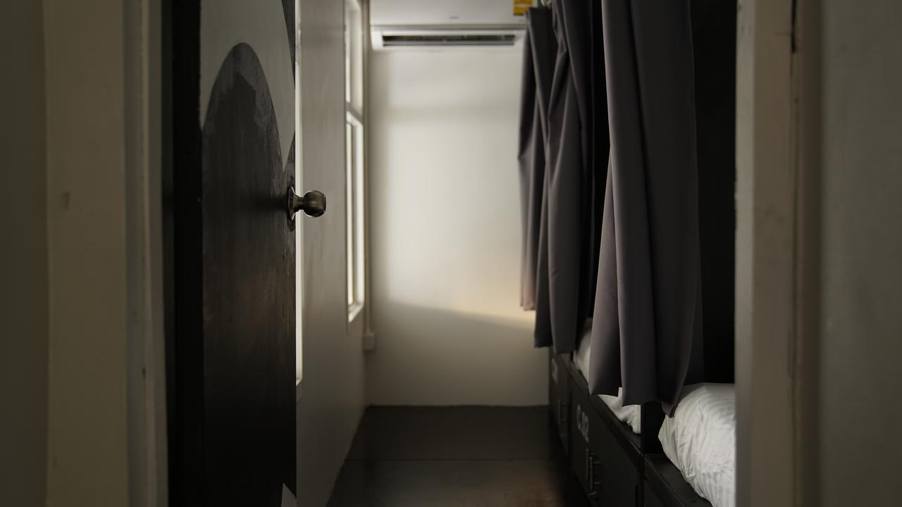 The Park Society Hostel Chiang Mai Bagian luar foto