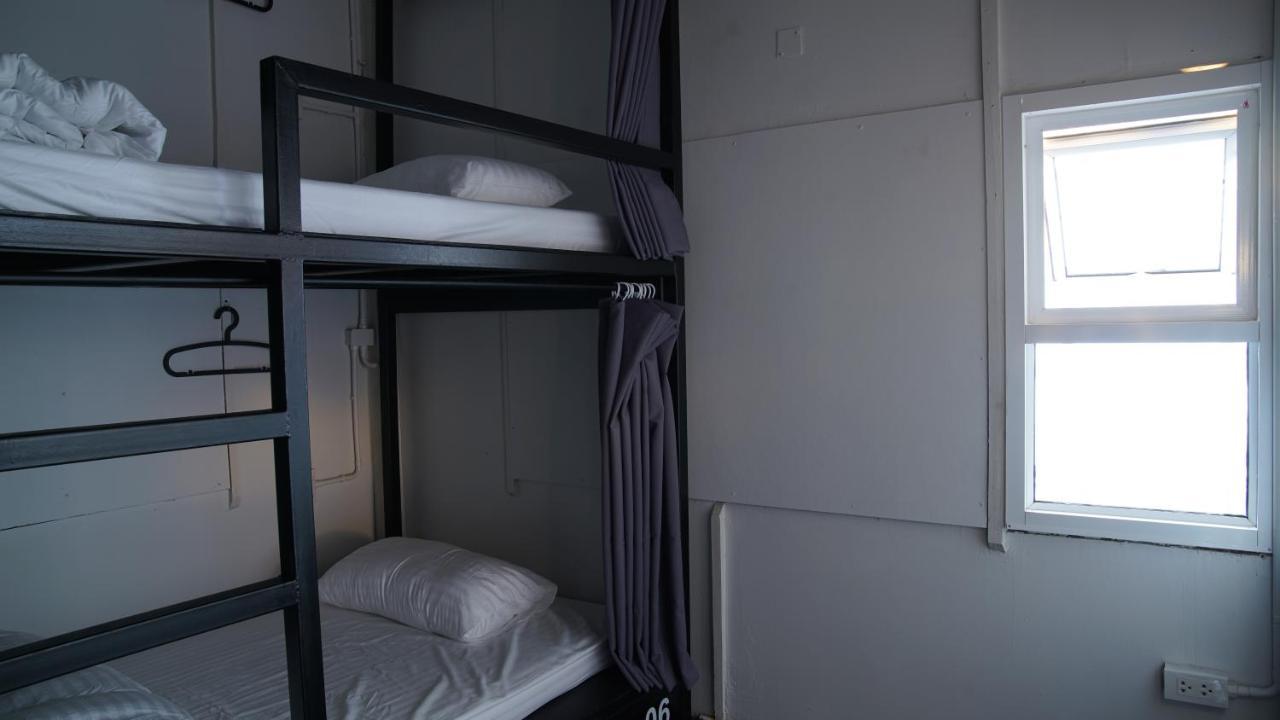 The Park Society Hostel Chiang Mai Bagian luar foto