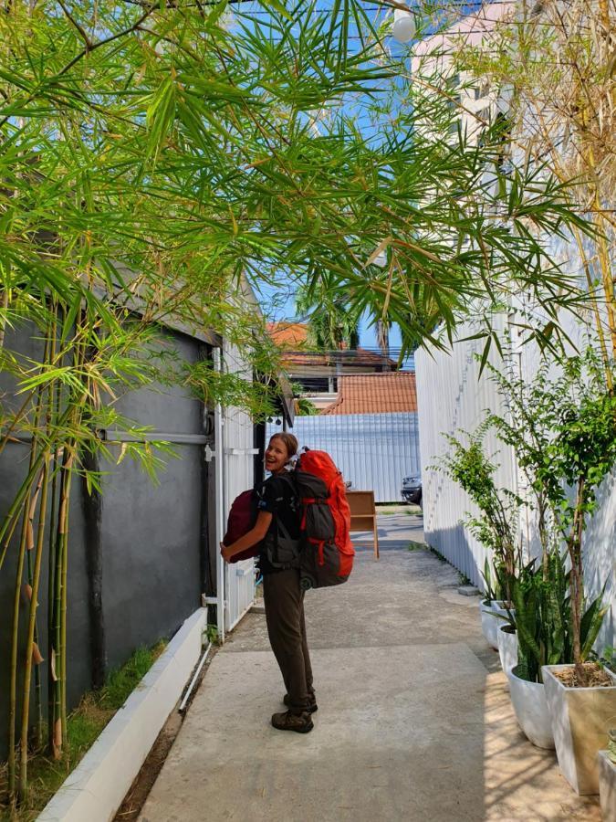 The Park Society Hostel Chiang Mai Bagian luar foto