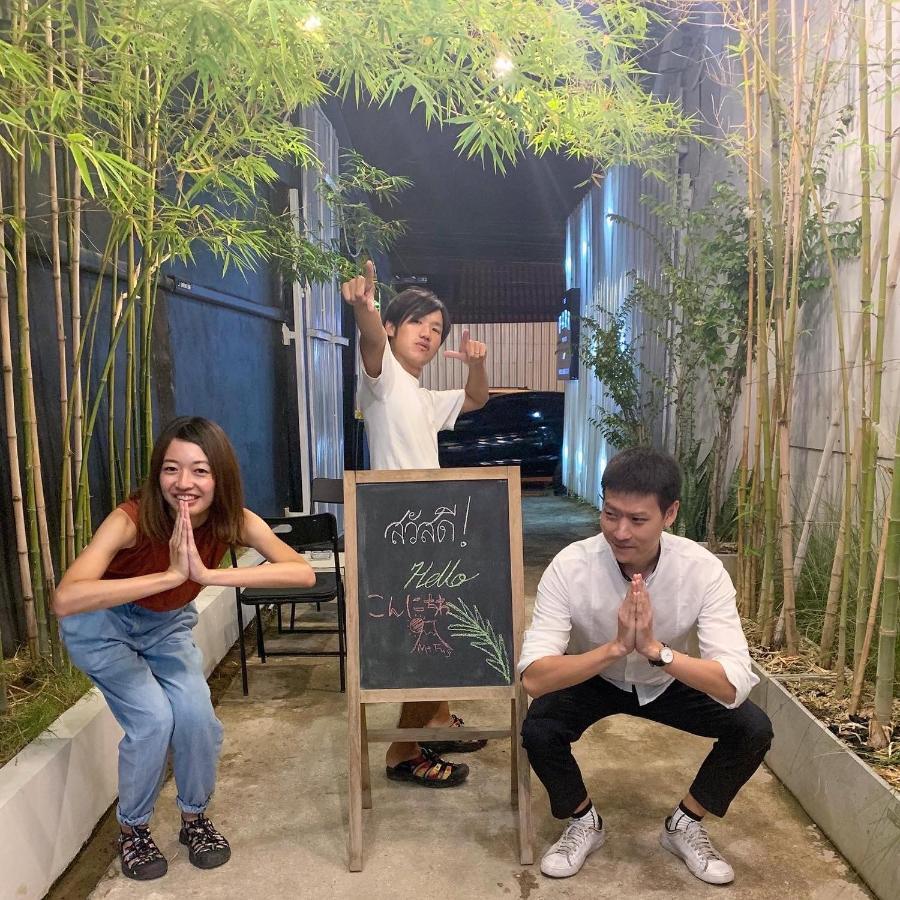 The Park Society Hostel Chiang Mai Bagian luar foto